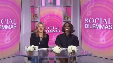 Bibhu Mohapatra Gazaar Trench Shirt usado por Ego Nwodim como se ve en Today with Hoda & Jenna el 7 de febrero de 2025