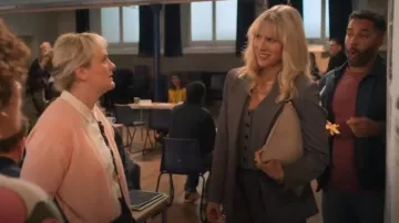 Mango Bowery Pinstripe Blazer worn by Amanda (Lucy Punch) as seen in Amandaland (S01E03)