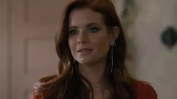 Pendientes de cristal de Lelet Ny Josie usados por Maddie Townsend (JoAnna Garcia) como se ve en Sweet Magnolias (S04E10)