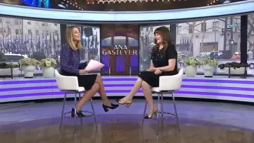 Naturalizer Loveable Mary Jane Pump usado por Ana Gasteyer como se ve en Today el 11 de febrero de 2025