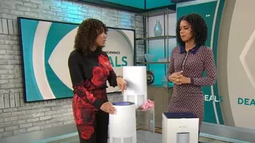 Alice + Olivia Ronnie Pants in Peony Petals Bright Ruby worn by Gabrielle Kerr as seen in CBS Mornings on February 7, 2025