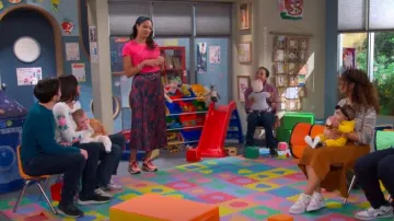 Nike Women's Air Max 2090 Casual Sneakers worn by Hannah (Murray Gray) as seen in The Neighborhood (S07E11)