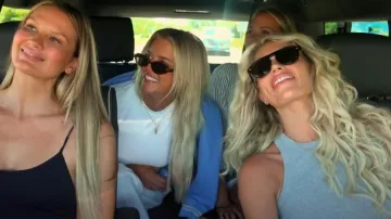 Le Specs Outta Love Sunglasses Outta Love Sunglasses usadas por Salley Carson como se ve en Southern Charm (T10E10)