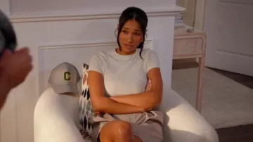 Maniere De Voir Tailored City Shorts Taupe worn by Layla Keating (Greta Onieogou) as seen in All American (S07E02)