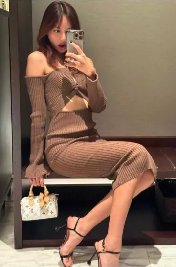 Sandalia Louis Vuitton Blossom usada por Lisa en su publicación de Instagram el 31 de enero de 2025