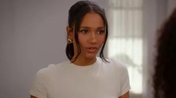 Anthropologie Triple Curve Huggie Earrings worn by Layla Keating (Greta Onieogou) as seen in All American (S07E02)