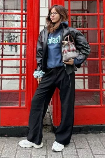 Maison Margiela 5Ac Classique Tote Bag worn by Lisa on her Instagram Post on January 31, 2025