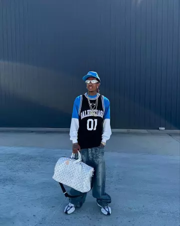 Zapatillas Balenciaga White & Navy 'Monday' usadas por Wiz Khalifa en la cuenta de Instagram @wizkhalifa