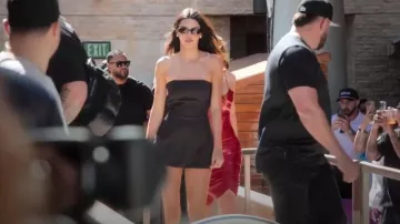 Top One Mile Benny Beandeau porté par Kendall Jenner vu dans The Kardashians (S06E03)