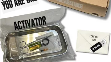 Complete kit received by Elisabeth's character (Demi Moore) in The Substance