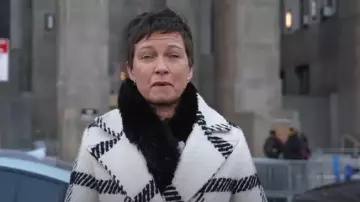 Manteau à carreaux de la Toussaint Mabel porté par Stephanie Gosk tel que vu dans Today le 21 février 2025
