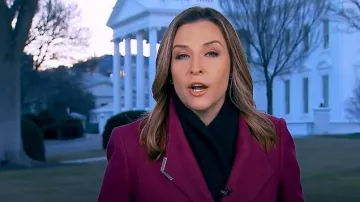 Abrigo largo con cinturón de Ted Baker Ellgenic usado por Mary Bruce como se ve en Good Morning America el 21 de febrero de 2025