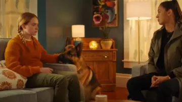 H&M Knit Chenille Sweater worn by Charlotte Hegele (Abby Cleese) as seen in Hudson & Rex (S07E06)