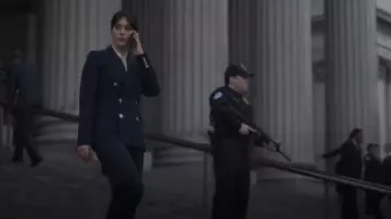 Polo Ralph Lauren Alandra Pantalones de lana de pierna recta usados por Alexandra Mullen (Lizzy Caplan) como se ve en Zero Day (S01E01)