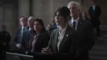 Theory Etiennette Wool Blazer worn by Alexandra Mullen (Lizzy Caplan) as seen in Zero Day (S01E02)