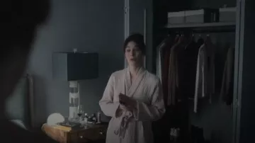 Parachute Cloud Cotton Robe worn by Alexandra Mullen (Lizzy Caplan) as seen in Zero Day (S01E04)