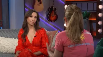 Anthropologie Robe longue en jacquard à col en V portée par Sofia Kavlin telle qu’elle a été vue dans le spectacle Kelly Clarkson le 22 février 2025