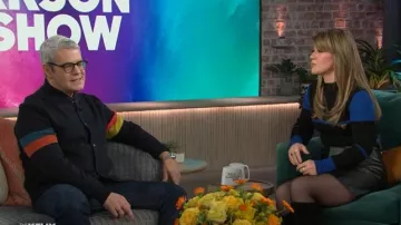 Blouson aviateur Paul Smith Artist Stripe porté par Andy Cohen tel que vu dans The Kelly Clarkson Show le 24 février 2025