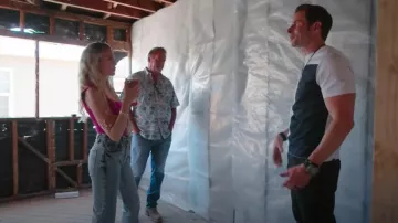 Reiss Luxury Streetwear Tee worn by Tarek El Moussa as seen in The Flip Off (S01E05)