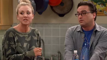 Lotus cosmic Galaxy Figure T-Shirt Leonard Hofstadter (Johnny Galecki) in The Big Bang Theory (S10E05)