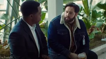 Levis Type Iii Sherpa Trucker Jacket worn by Aris as seen in Hudson & Rex (S07E07)