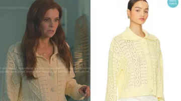 Cárdigan amarillo de Maddie Townsend (JoAnna García) en Magnolias dulces (T04E02)