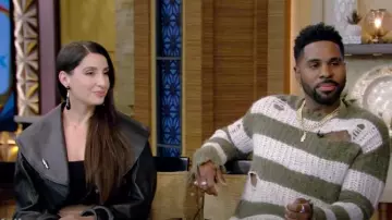 Pull à col rond All Saints Sid porté par Jason Derulo comme on le voit dans LIVE with Kelly and Mark le 26 février 2025