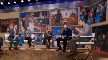 Chemise en soie imprimée Etro portée par Kate Hudson comme on le voit dans Good Morning America le 25 février 2025