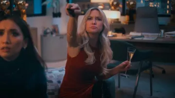 Robe Ulla Johnson Cornelia portée par Isla Gordon (Kate Hudson) comme on le voit dans Running Point (S01E02)