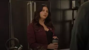 Free People We the Rumors Denim Jacke worn by Bailey Nune (Jenna Dewan) as seen in The Rookie (S07E06)