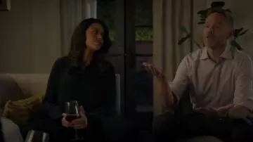 Equipement Essential Top worn by Angela Lopez (Alyssa Diaz) as seen in The Rookie (S07E07)