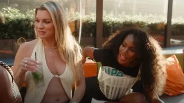 Haut Tularosa Felicidad porté par Lindsay Hubbard vu dans Maison d’été (S09E03)