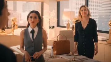 L'Agence Kyra Cotton-Blend Duster Dress worn by Isla Gordon (Kate Hudson) as seen in Running Point (S01E10)