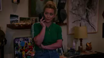 Green Adidas Originals Tee worn by Sophie (Hilary Duff) as seen in How I Met Your Father TV show wardrobe (Season 1 Episode 3)