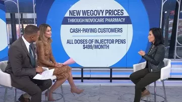 Top Whistles Tiger Stripe Essential usado por Vicky Nguyen como se ve en Today el 6 de marzo de 2025