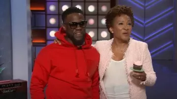 Parche con el logotipo de anagrama Sudadera con capucha de punto de algodón de corte relajado usada por Kevin Hart como se vio en The Kelly Clarkson Show el 7 de marzo de 2025