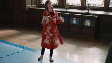 Ferragamo Vara Pump worn by Elsbeth Tascioni (Carrie Preston) as seen in Elsbeth (S02E12)