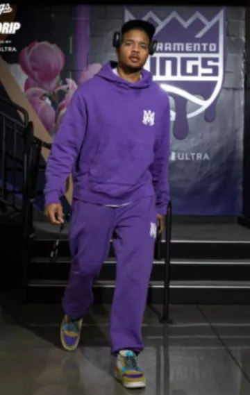 Jordan 4 Retro x Union LA 'Desert Moss' usado por Markelle Fultz en la cuenta de Instagram @sacramentokings