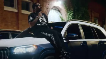 Balenciaga Black Burning Flame 'Unity' Pantalon de survêtement porté par Kenny Muney dans Kenny Muney - Paper Route (Official Video) (feat. Key Glock)
