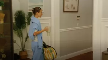 Osse 40oz Tumbler With Handle And Straw Lid worn by Amanda Batula as seen in Summer House (S09E05)