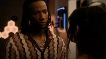 Reiss Waves Knitted Cuban Collar Shirt worn by Zeke Wallace (Arlen Escarpeta) as seen in Found (S02E15)