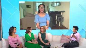 Blouse plissée transparente Gucci portée par Tamron Hall telle qu’elle a été vue lors du défilé Tamron Hall le 14 mars 2025