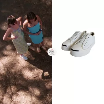 Converse Jack Purcell OX sneakers worn by Piper Halliwell (Holly Marie Combs)-Instagram @charmedarchives (S02E08)
