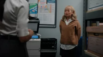 Rag & Bone Danica Pull polo en laine et cachemire porté par Leah Power (Alice Lee) comme on le voit dans Suits LA (S01E02)
