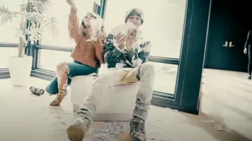 Louis Vuitton Sneakers Damier Camo 'LV Trainer Maxi' vertes portées par YoungBoy Never Broke Again dans YoungBoy Never Broke Again - Trapped Out [Vidéo Officielle]