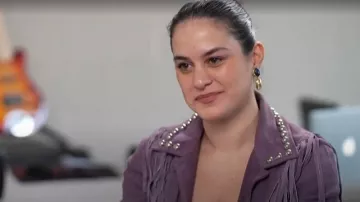 Sylvia Toledano Chain Neo 22K-Chapado en Oro y Lapislázuli Pendientes Colgantes con clip usados por Donna Farizan como se ve en Hoy el 17 de marzo de 2025