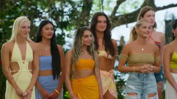 Top de moda Nova Tan Lines usado por Olivia S como se ve en La isla de las tentaciones(S06E01)