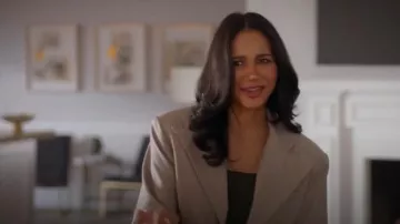Maniere Devoir Tailored Blazer worn by Layla Keating (Greta Onieogou) as seen in All American (S07E07)