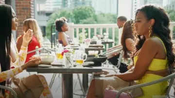 Jupe mi-longue brodée Gucci en duchesse de soie portée par Kenya Moore comme on le voit dans The Real Housewives of Atlanta (S16E02)
