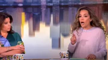 Brunello Cucinelli Wool Blend Knitted Jumper worn by Sunny Hostin as seen in The View on March 17, 2025